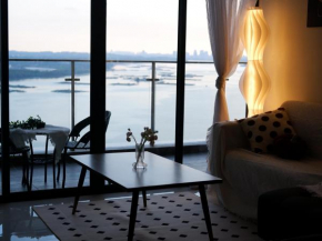 Amberside Danga Bay Sea View 3R3B 10pax